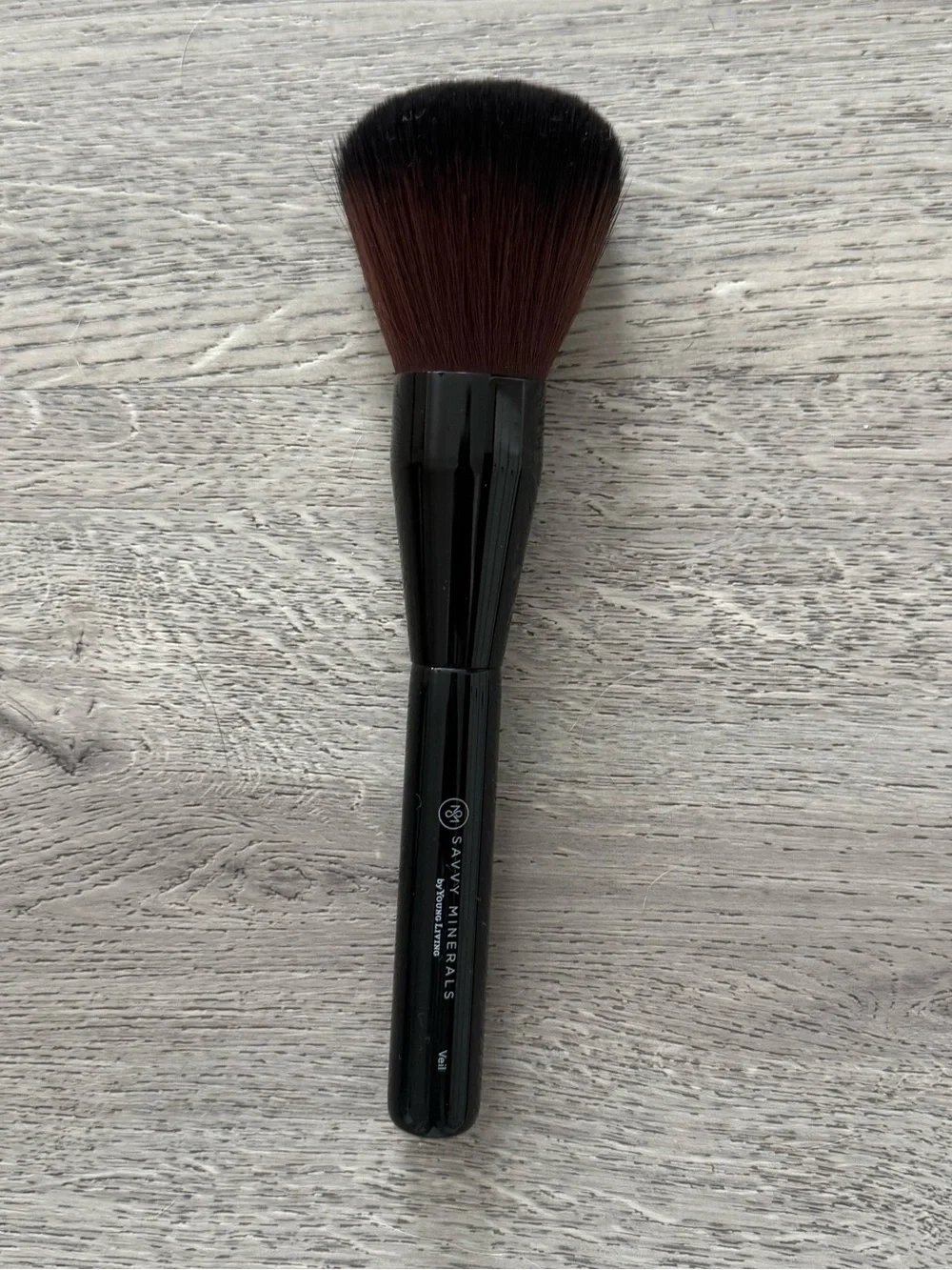 Savvy Minerals by Young Living Large Powder Brush
